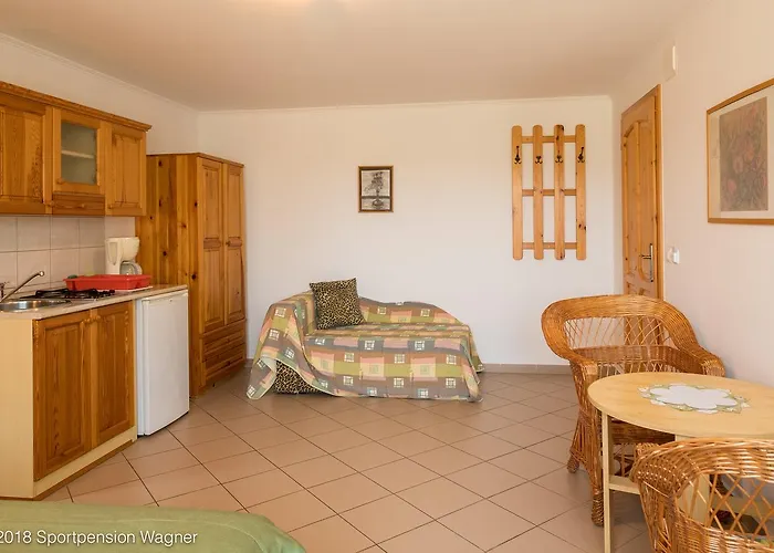 Πανσιόν Wagner Panzio 3*